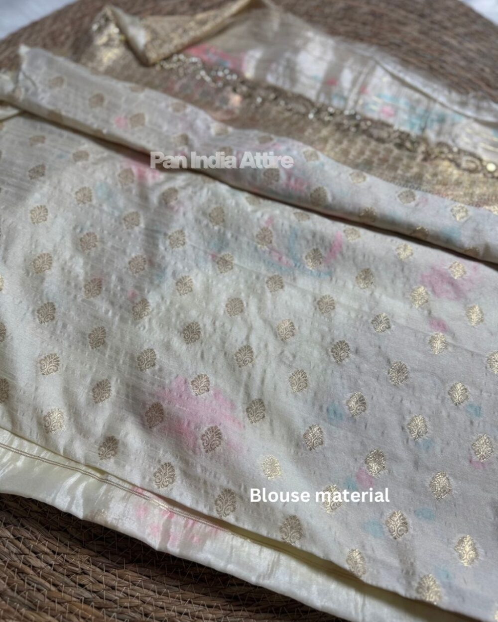 White with gold tissue silk saree - Image 4