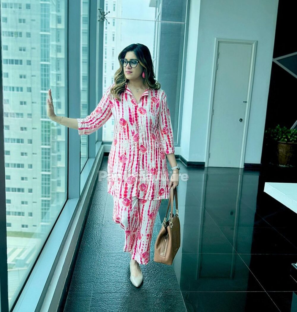 Pink tie-dye co-ord set - Image 2